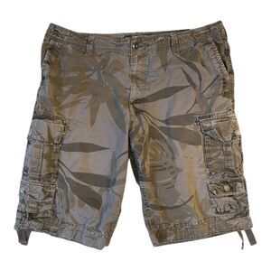 Old Navy Loose Cargo Shorts Mens 38 Tropical Leaf Print Cotton 12” Inseam